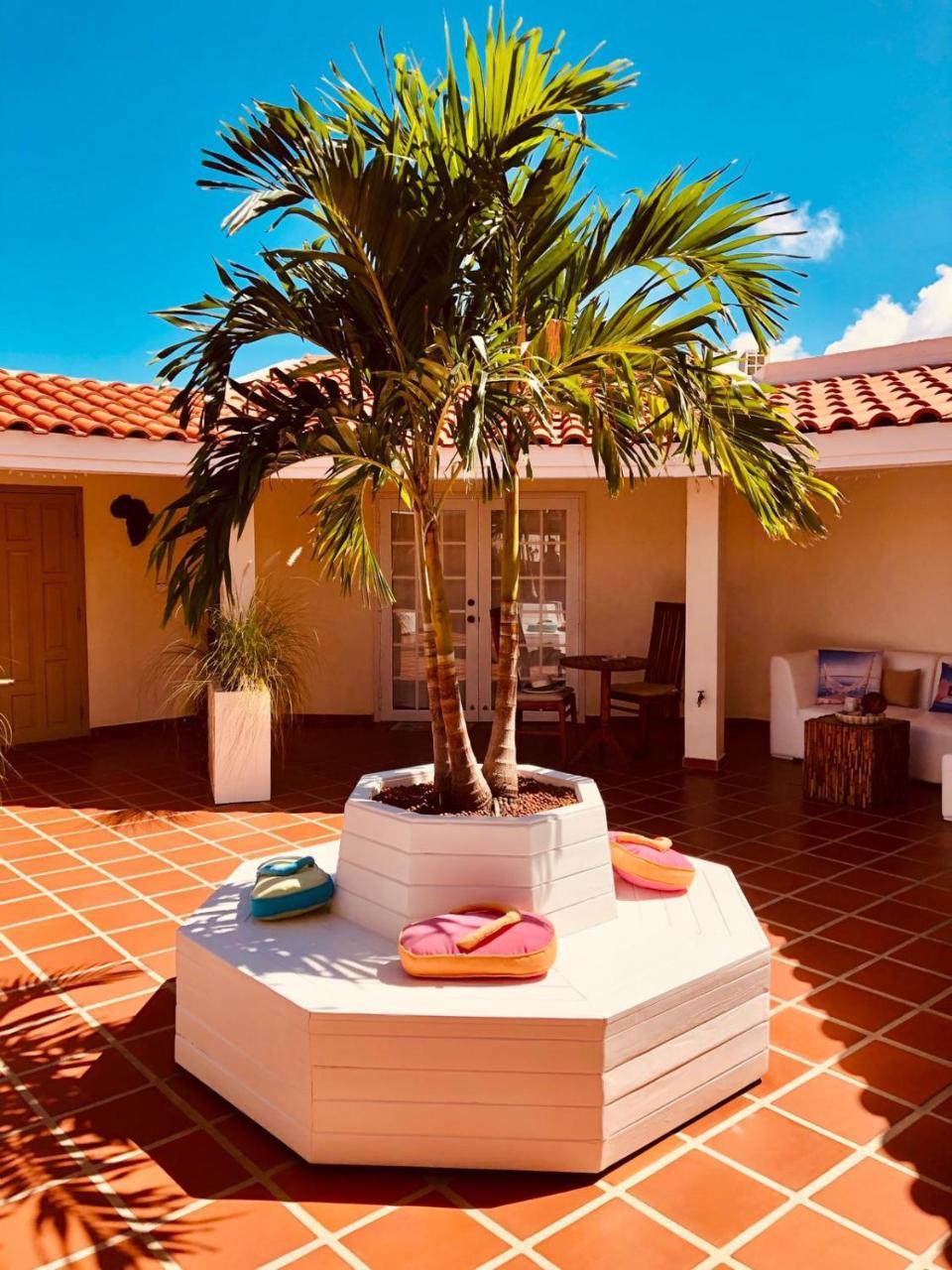 Karibu Aruba Boutique Hotel Палм Бич Экстерьер фото